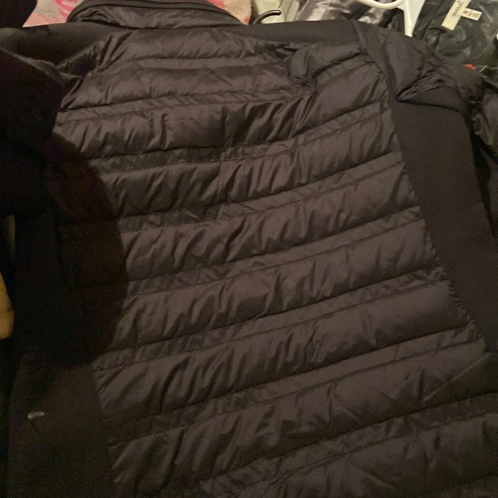 Micheal Kor Puffer Jacket - Picture 4 of 4